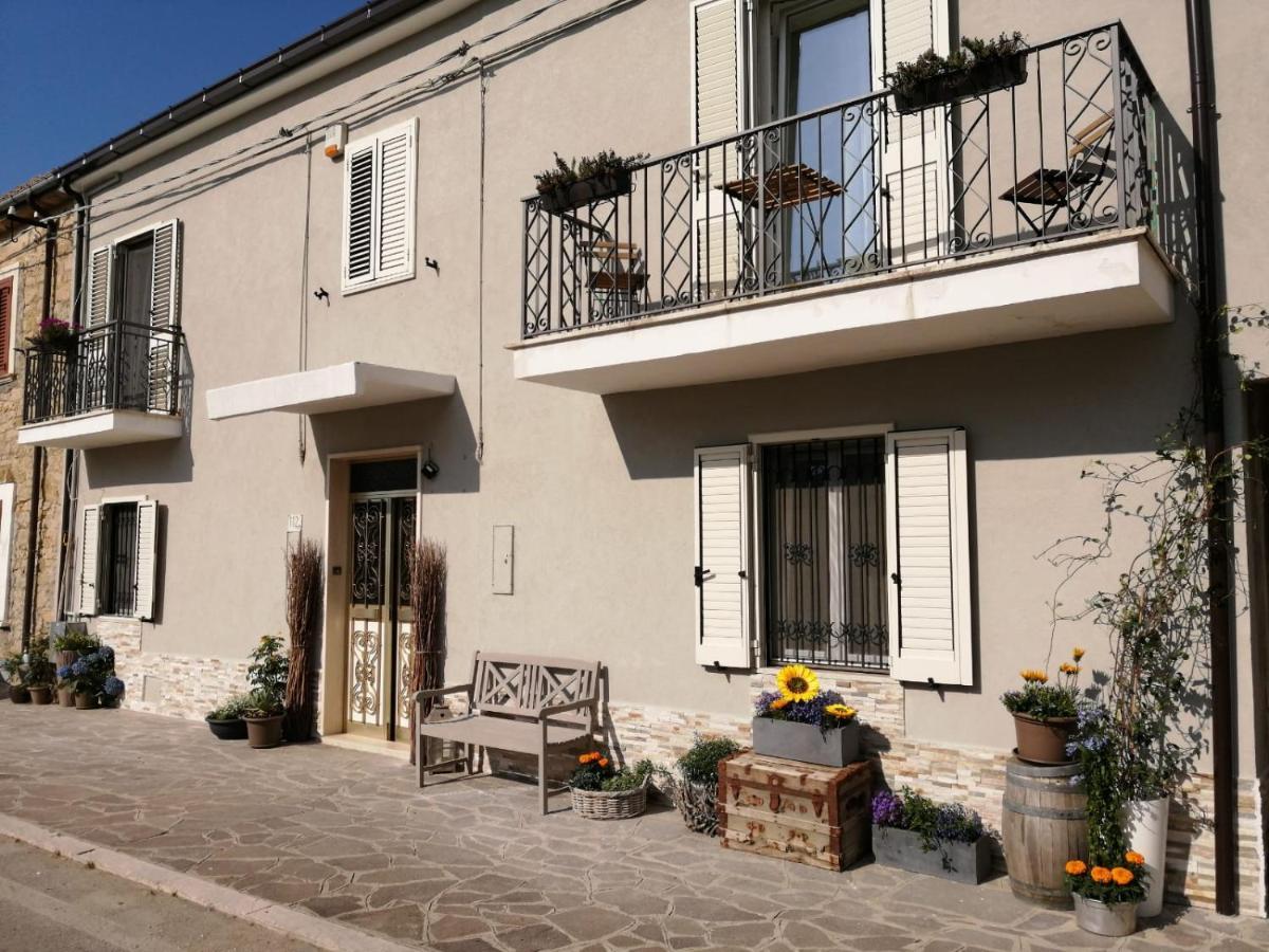 Bed and Breakfast Casa Rosa Abruzzo à Musellaro Extérieur photo