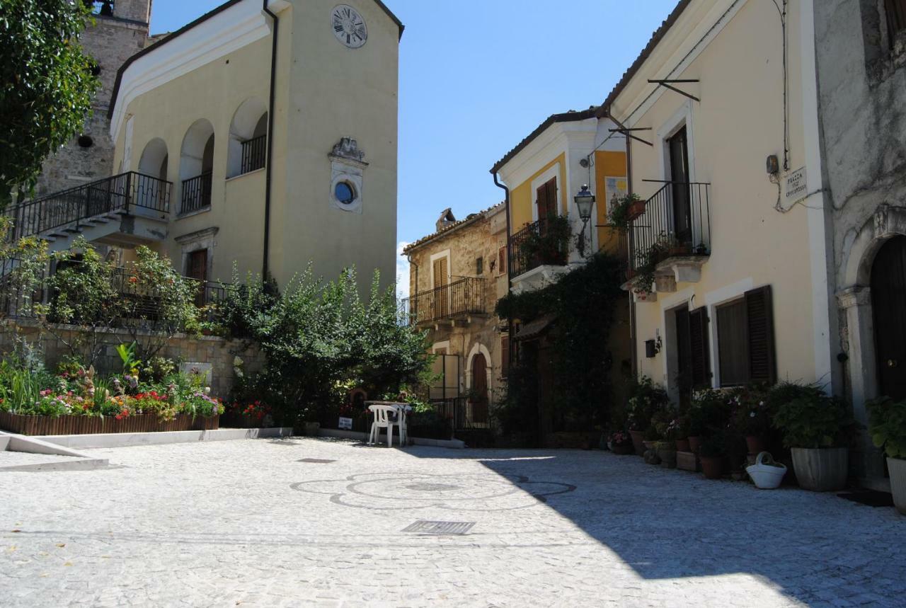 Bed and Breakfast Casa Rosa Abruzzo à Musellaro Extérieur photo